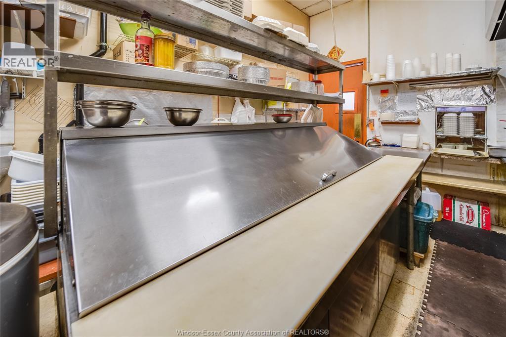 Photo 29 of 3041 Dougall Avenue Unit 6, Windsor ON
