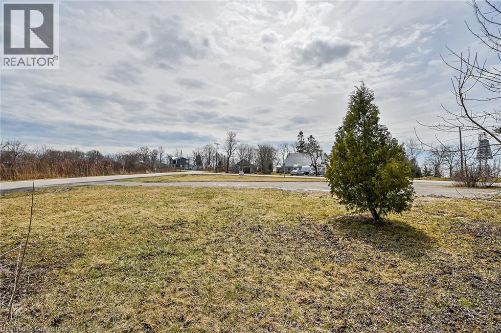 Photo 35 of 429 South Coast Drive, Nanticoke ON