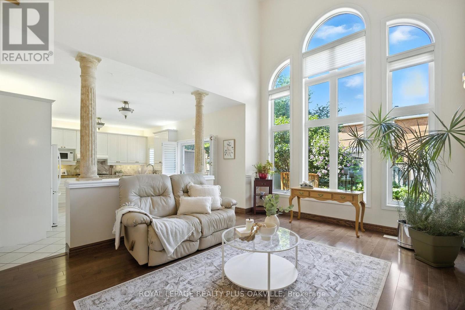 Photo 4 of 2272 Overfield Road, Oakville ON