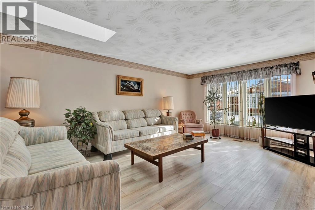 Photo 10 of 570 West Street Unit 23, Brantford ON