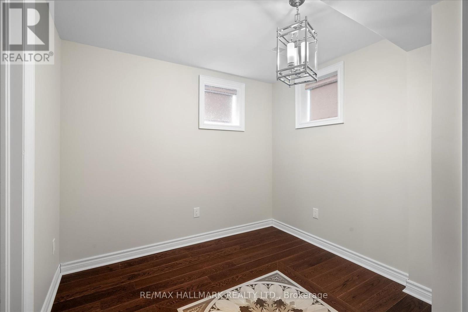 Photo 8 of 24 Diamond Valley Drive, Oromedonte ON