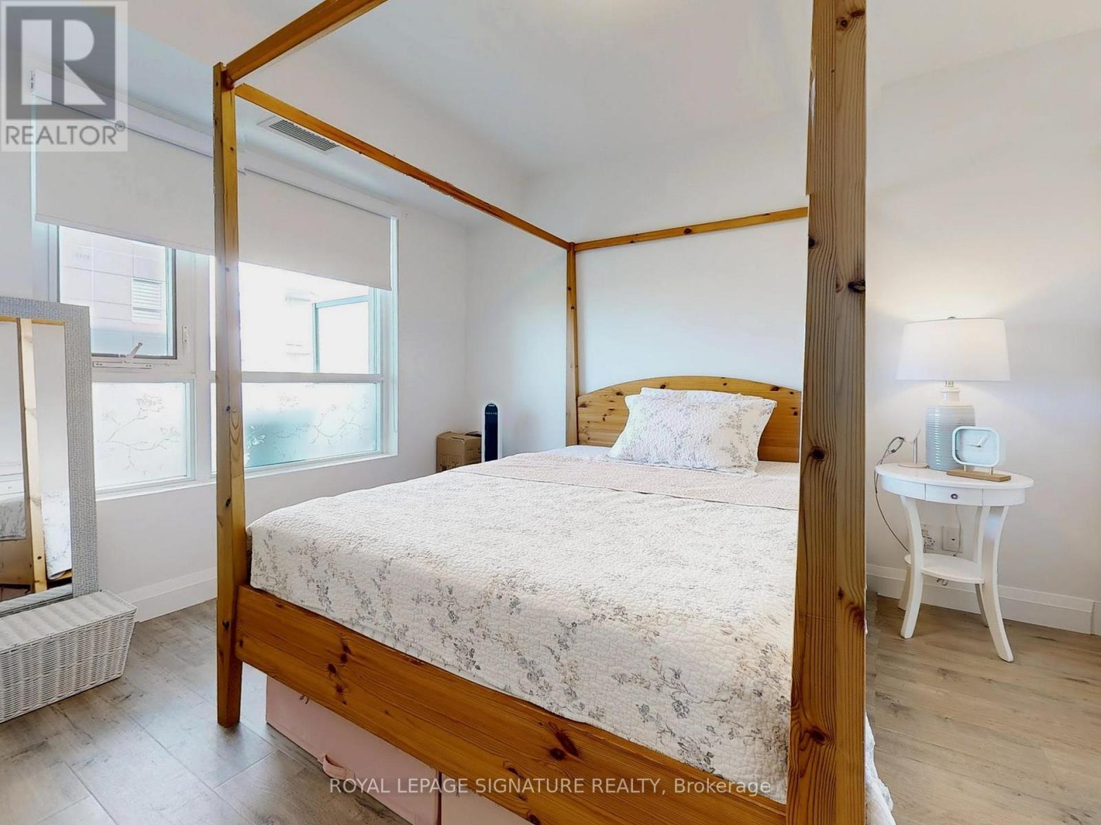 Photo 16 of 703 58 Lakeside Terrace, Barrie ON