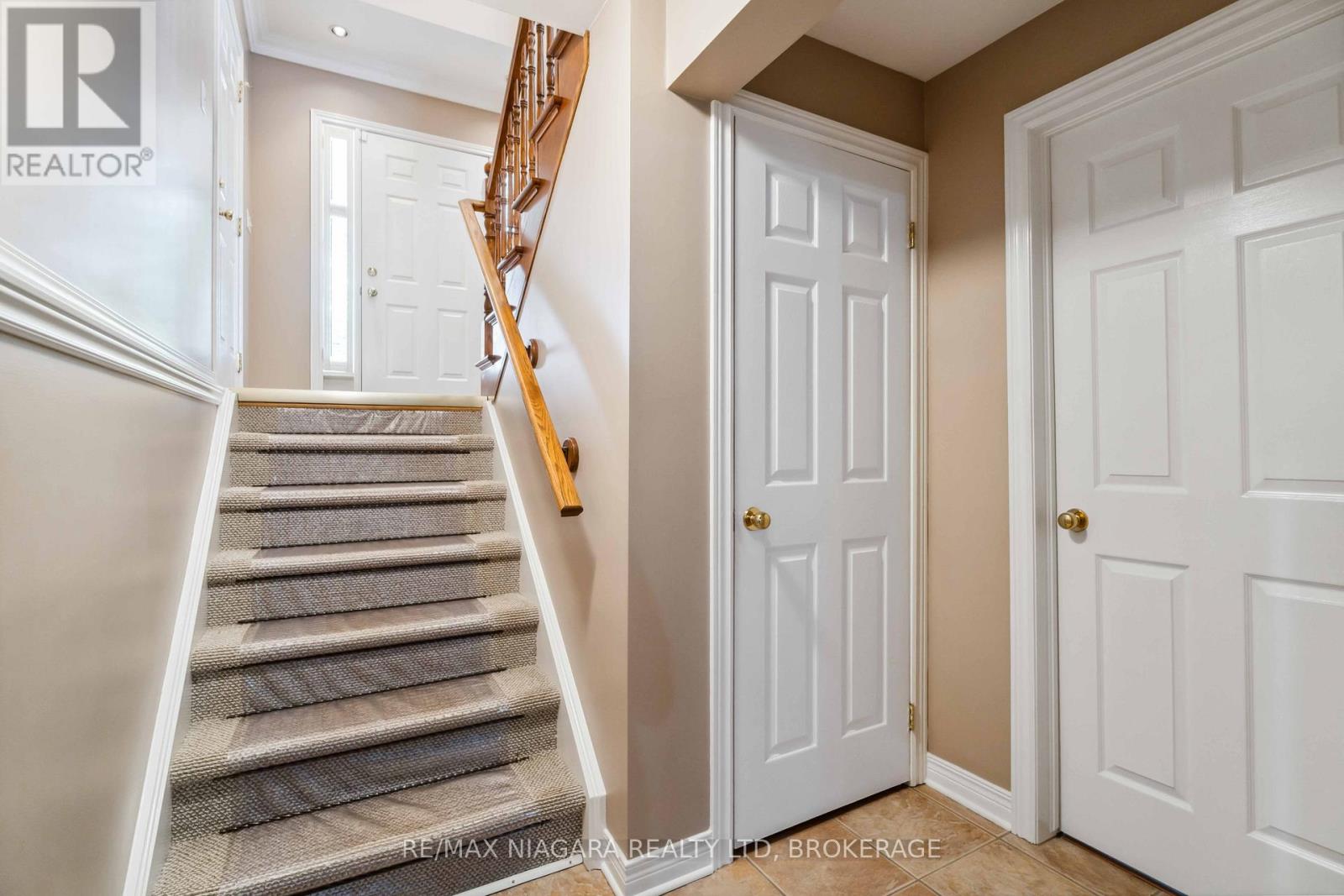 Photo 20 of 8123 Beaver Glen Drive, Niagara Falls ON