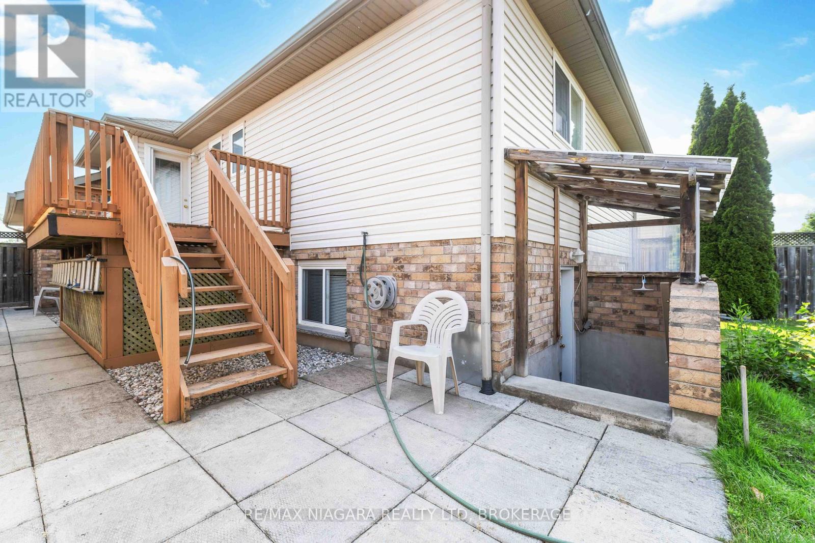 Photo 9 of 8123 Beaver Glen Drive, Niagara Falls ON