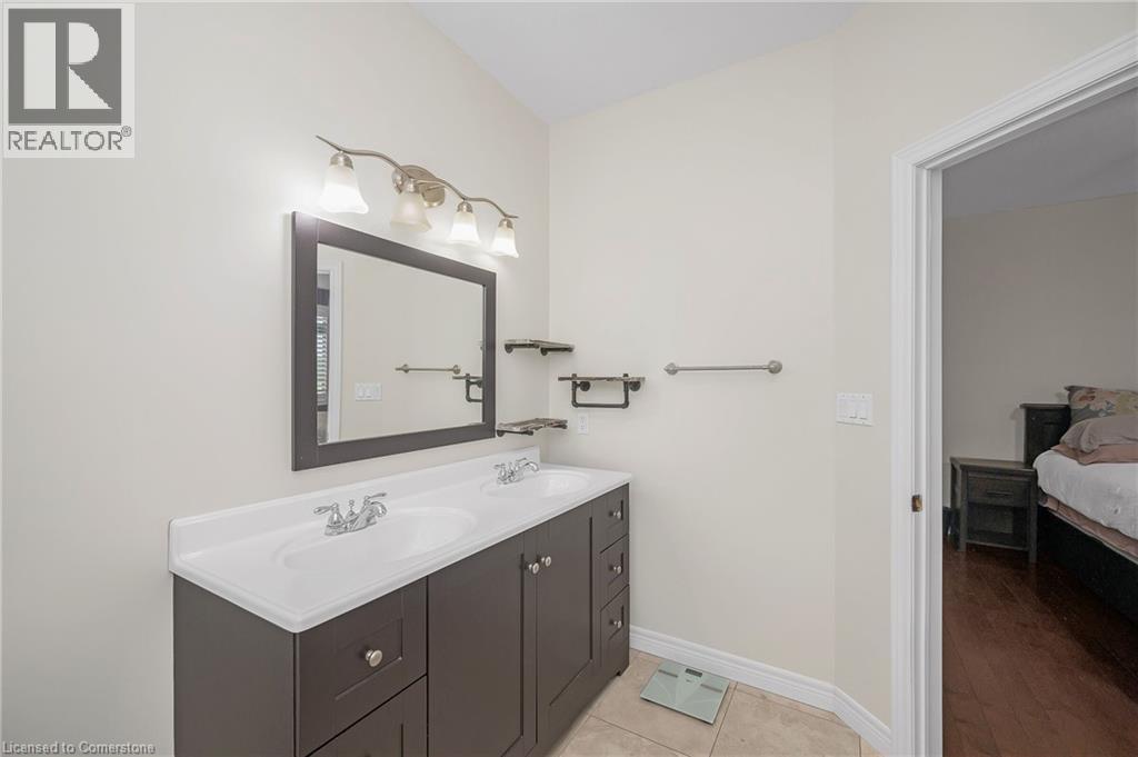 Photo 20 of 628 Mt Pleasant Road, Brantford ON