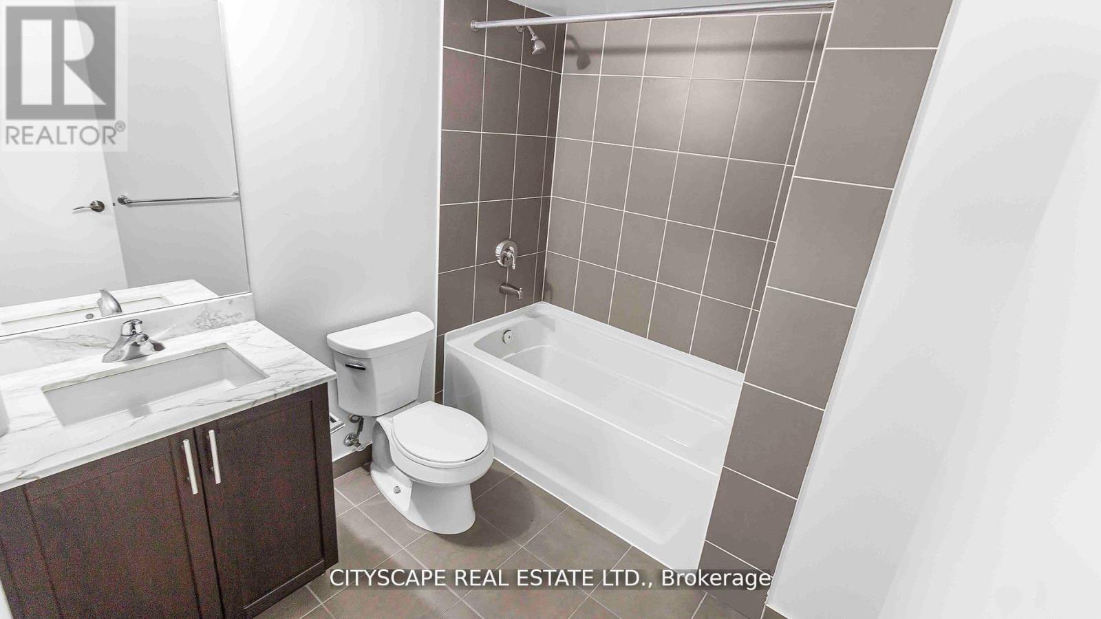 Photo 2 of 1412 830 Lawrence Avenue W, Toronto ON