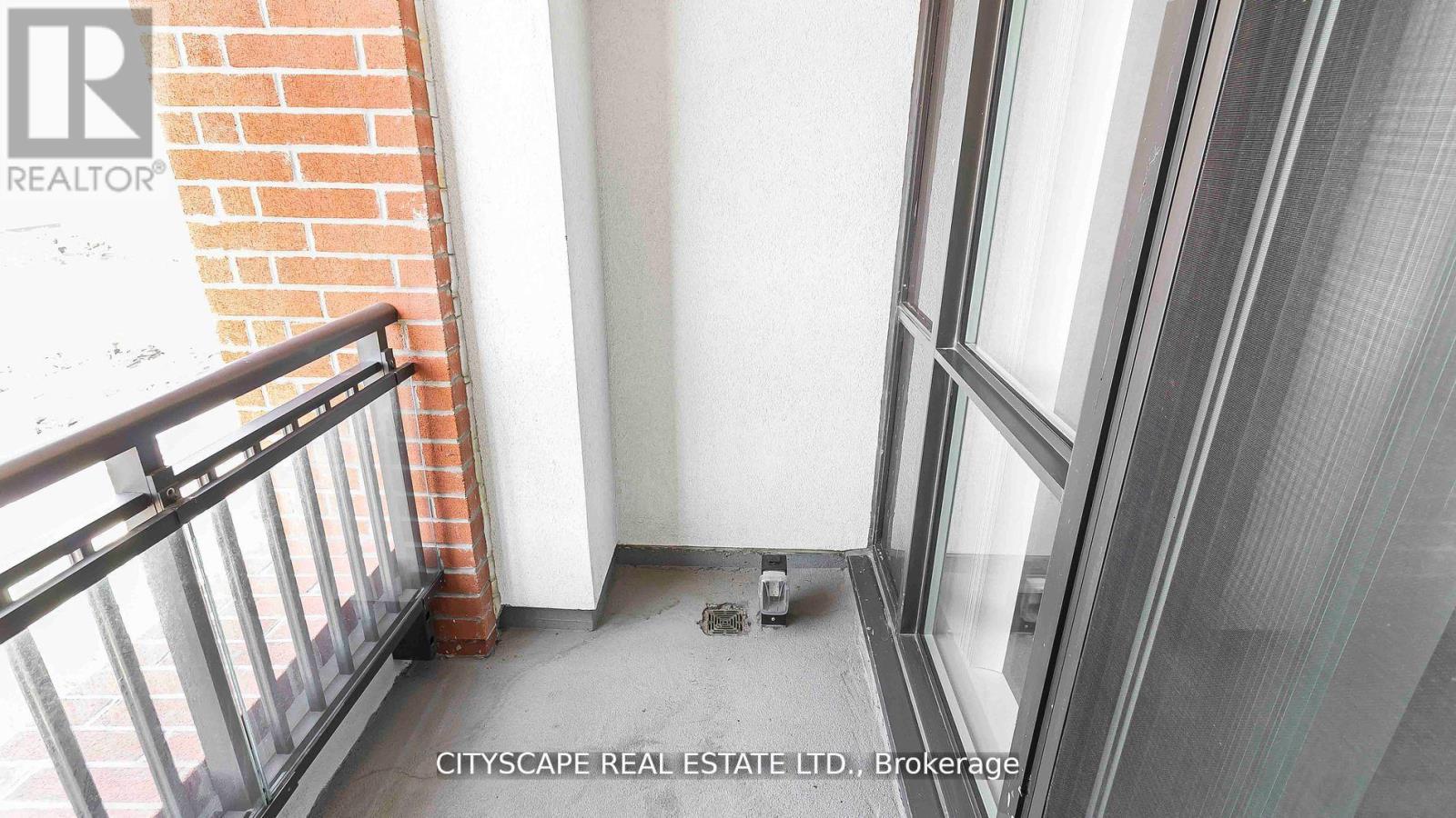 Photo 6 of 1412 830 Lawrence Avenue W, Toronto ON
