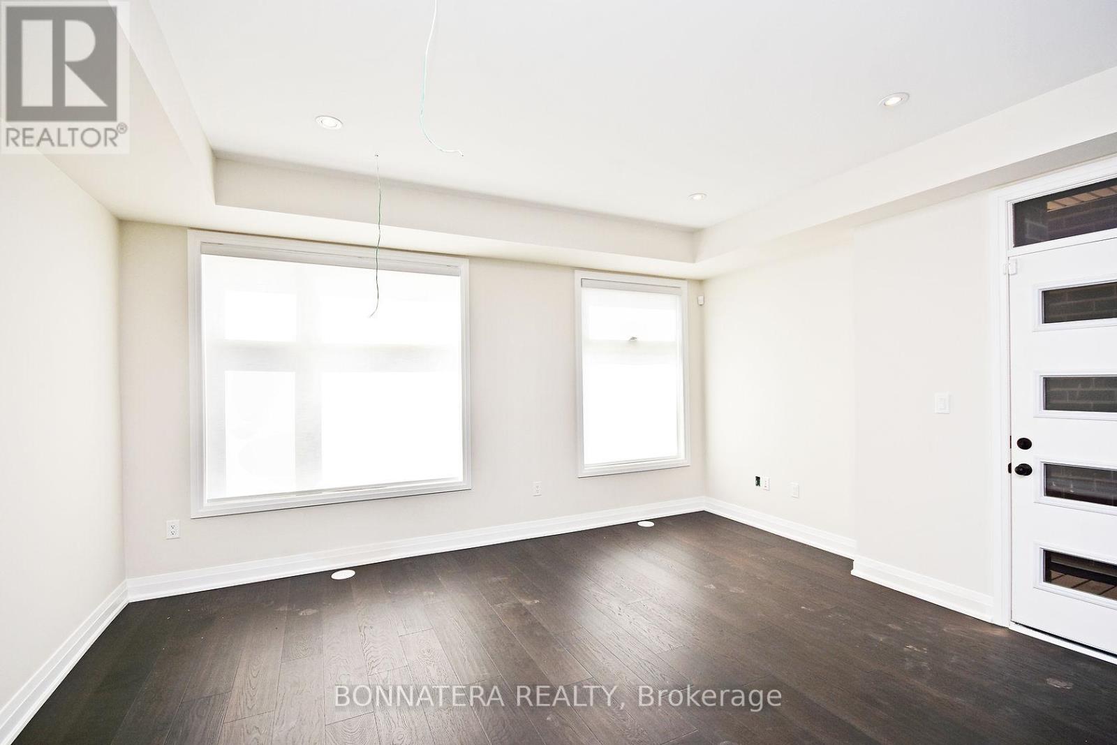 Photo 39 of 2461 Belt Lane, Oakville ON