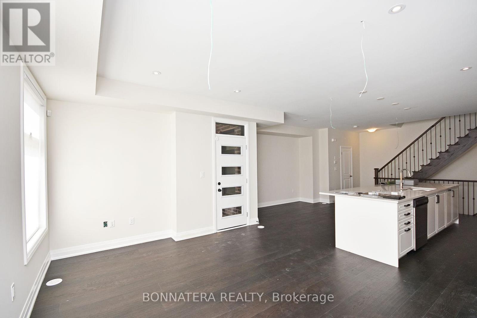 Photo 26 of 2461 Belt Lane, Oakville ON