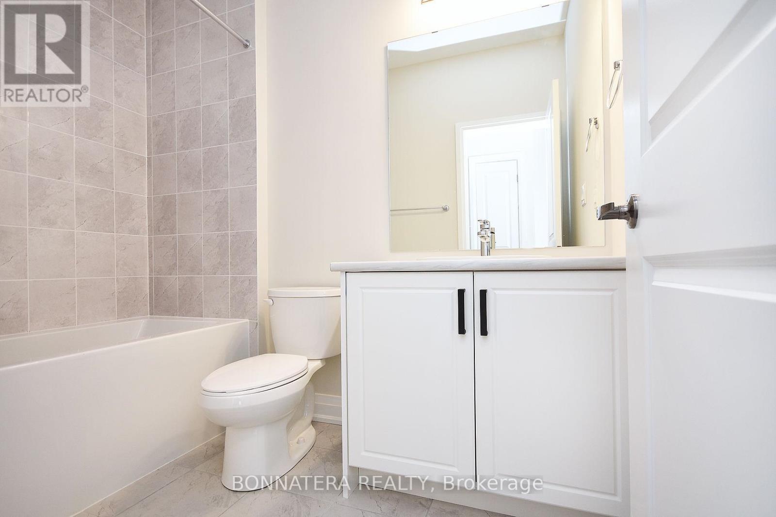 Photo 38 of 2461 Belt Lane, Oakville ON