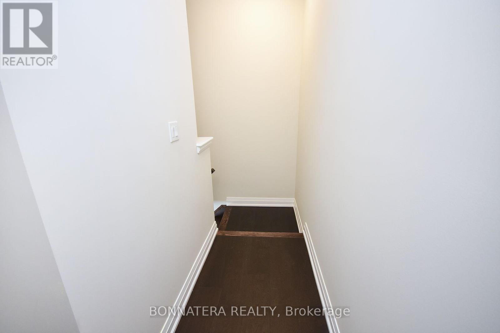 Photo 15 of 2461 Belt Lane, Oakville ON