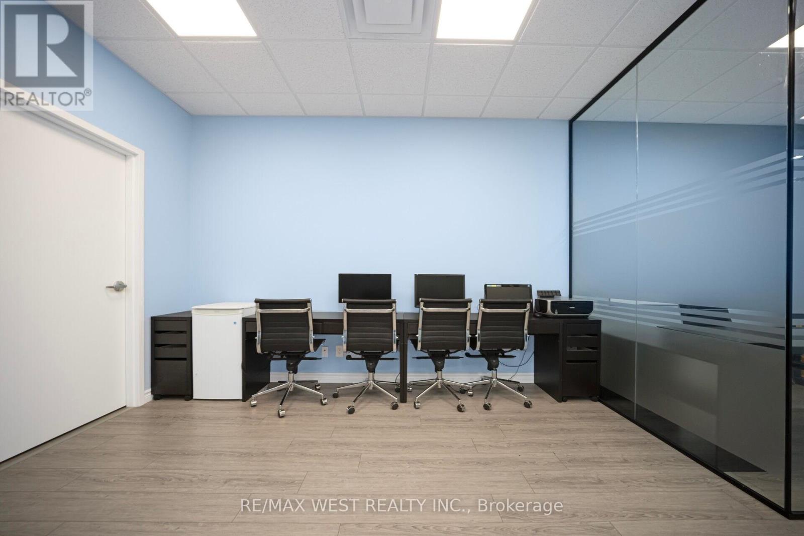 Photo 19 of 17 1235 Queensway E, Mississauga ON