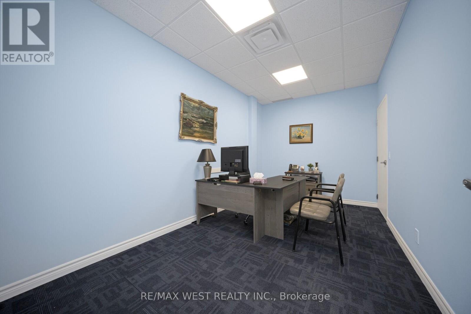 Photo 16 of 17 1235 Queensway E, Mississauga ON
