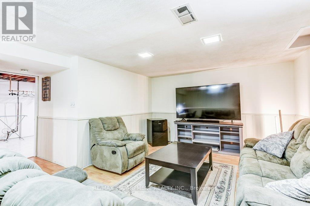 Photo 24 of 2779 Andorra Circle, Mississauga ON