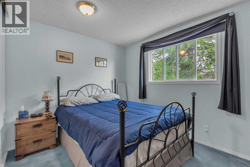 Single Family House Bungalow for Sale in  Pinemeadow Road NE Pineridge Calgary 