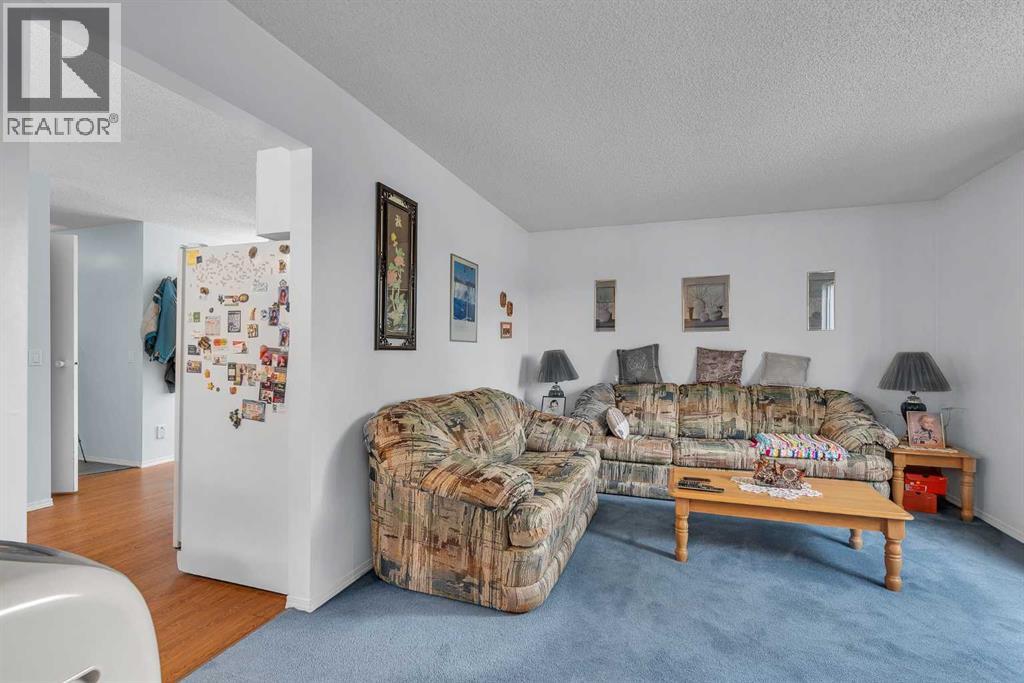 Single Family House Bungalow for Sale in  Pinemeadow Road NE Pineridge Calgary 