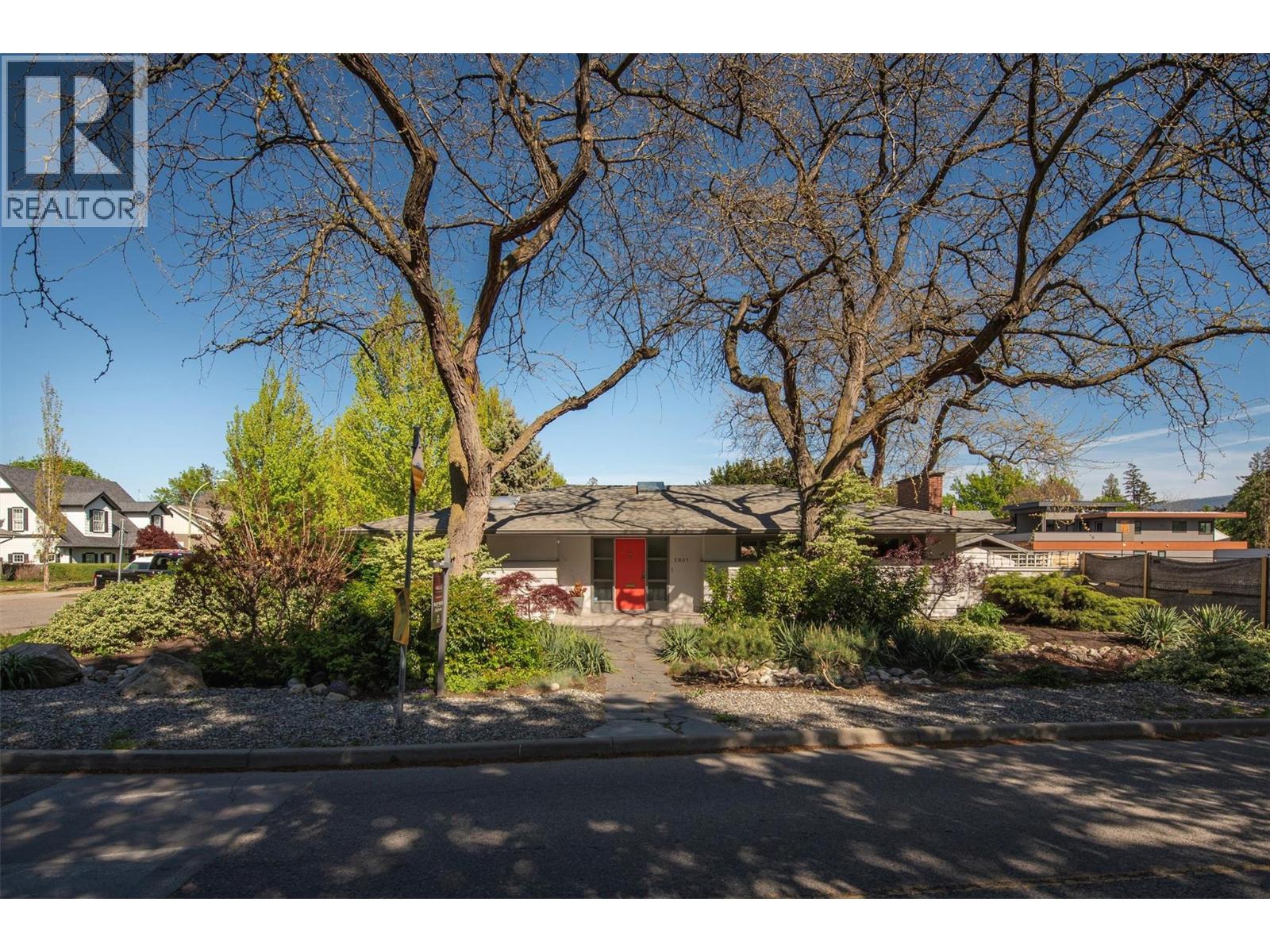  2021 Abbott Street, Kelowna