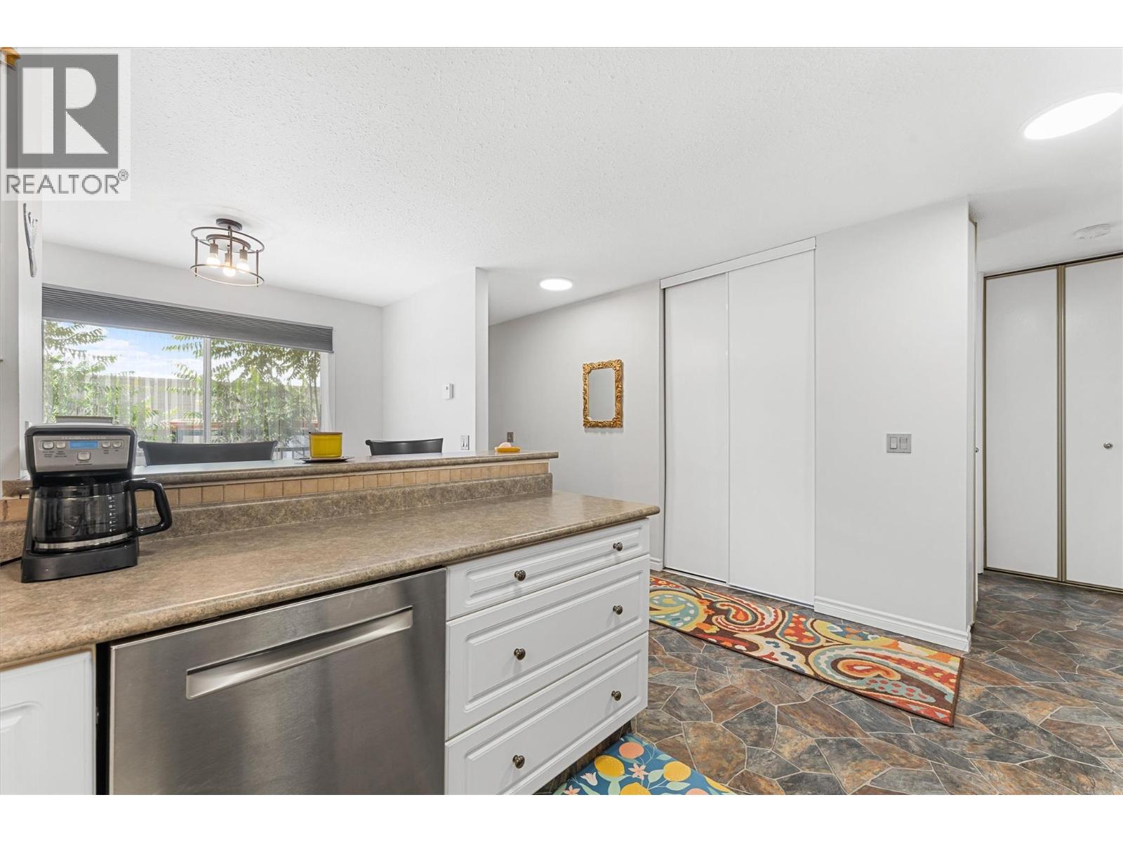 Photo 6 of 290 Mills Road Unit 201, Kelowna BC