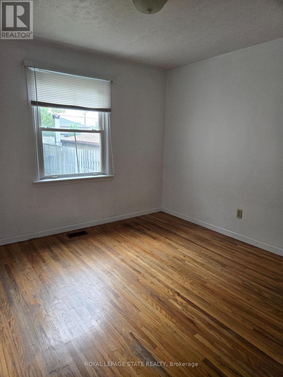 Photo 6 of 218 East 44th Street, Hamilton ON
