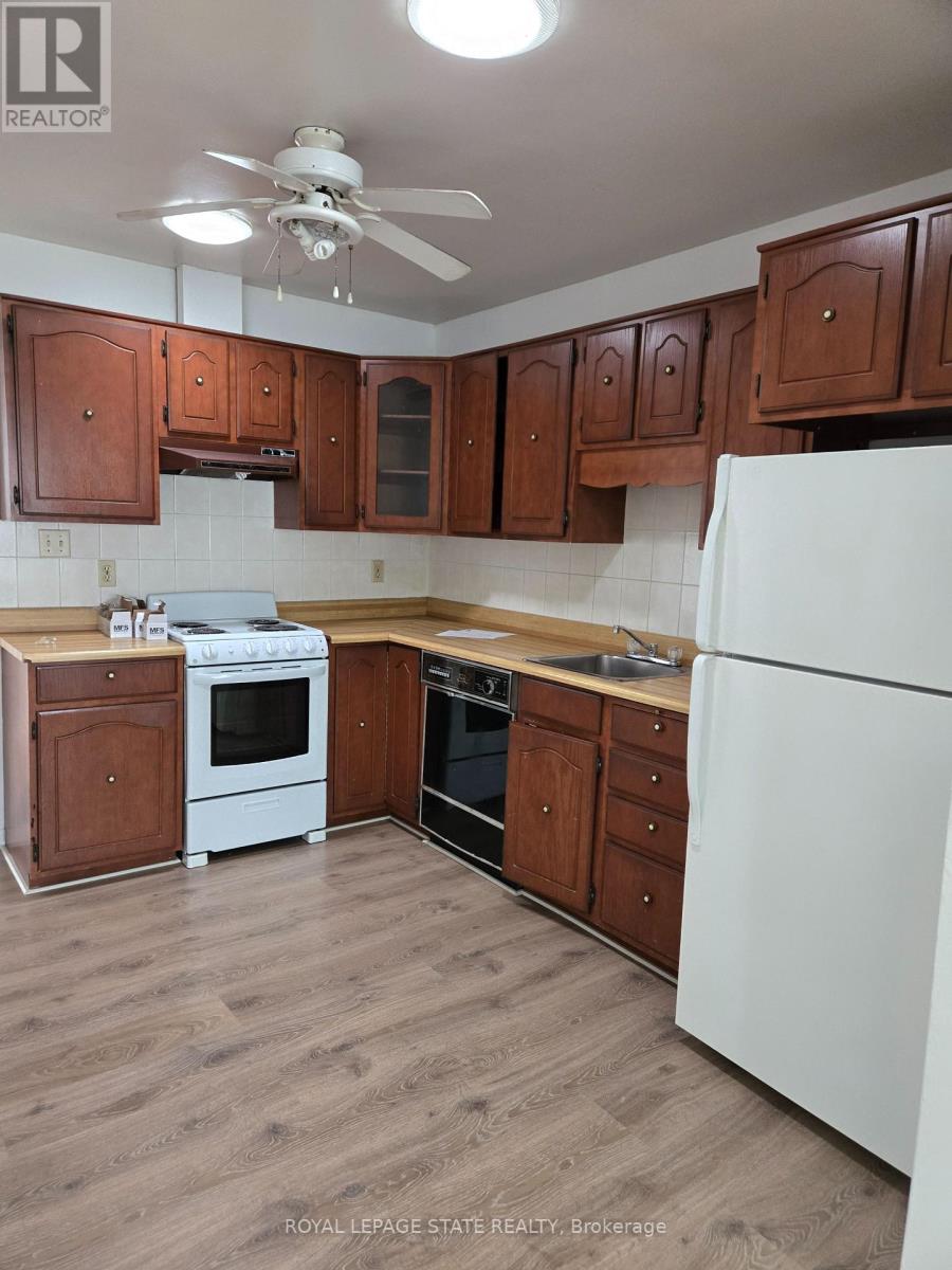 Photo 1 of 218 East 44th Street, Hamilton ON