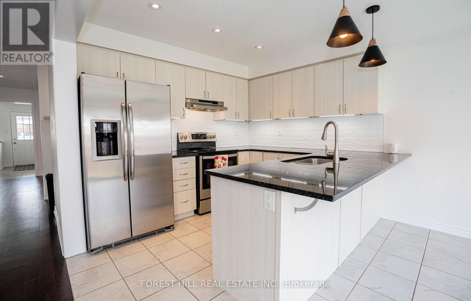 Photo 15 of 11 Glenvista Drive, Kitchener ON