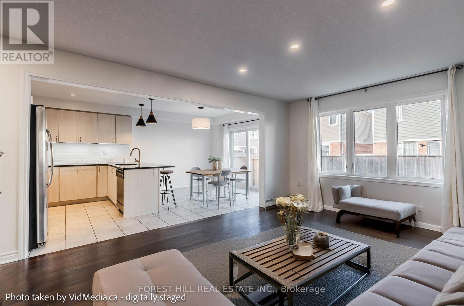 Photo 17 of 11 Glenvista Drive, Kitchener ON
