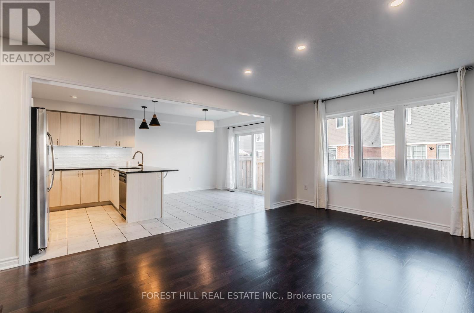 Photo 18 of 11 Glenvista Drive, Kitchener ON