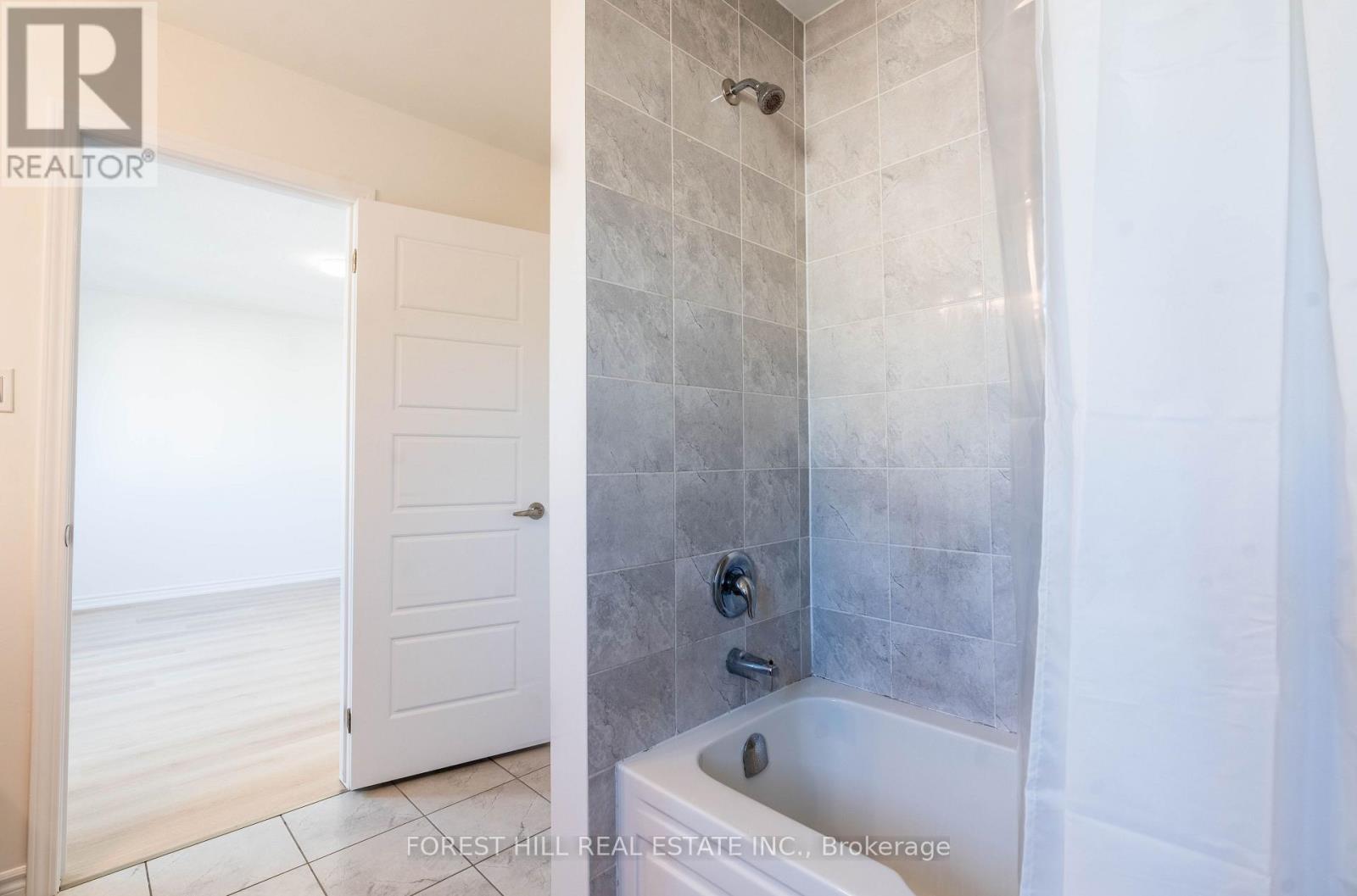 Photo 29 of 11 Glenvista Drive, Kitchener ON