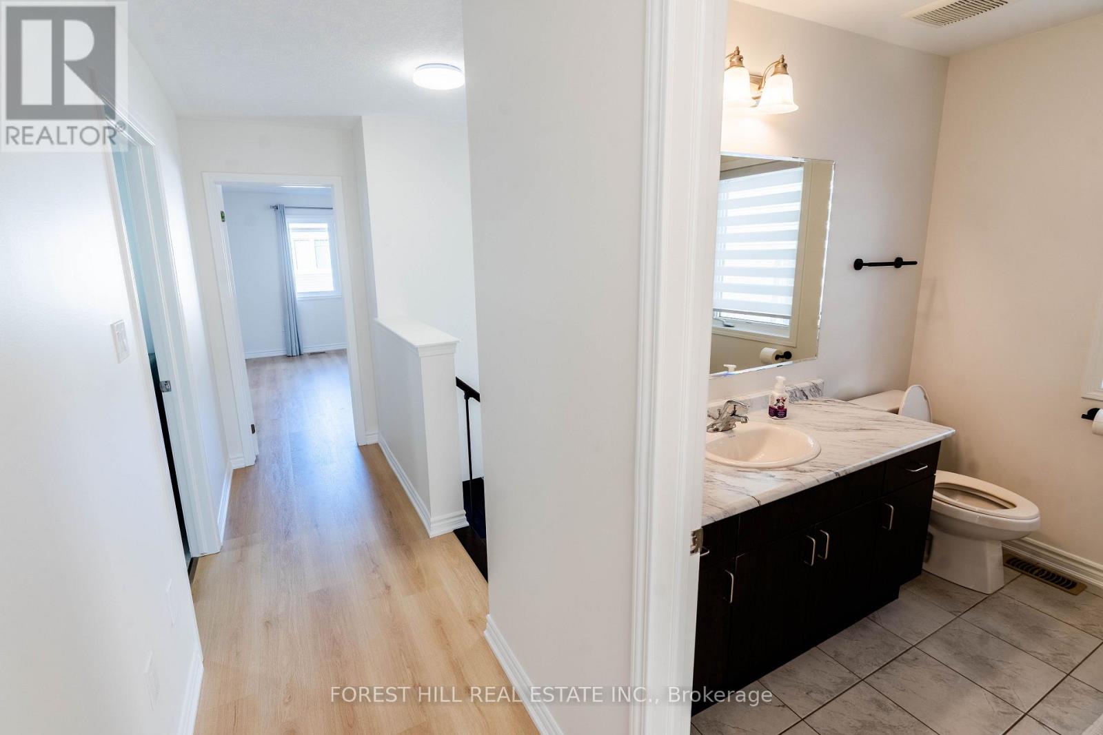 Photo 35 of 11 Glenvista Drive, Kitchener ON