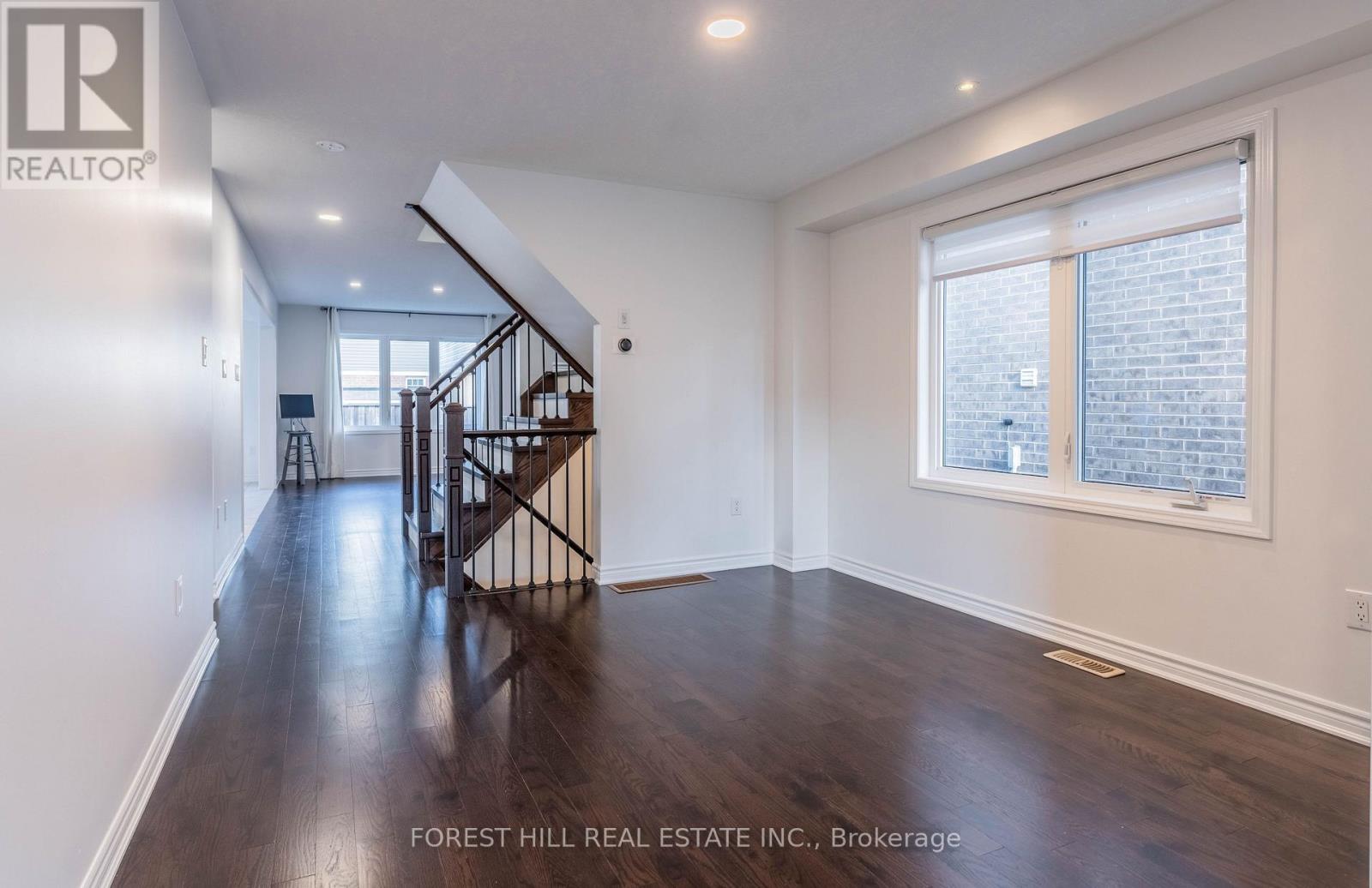 Photo 8 of 11 Glenvista Drive, Kitchener ON