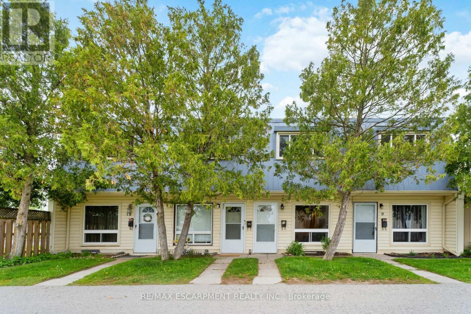 Photo 9 of 10 8646 Willoughby Drive, Niagara Falls ON