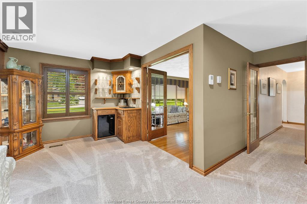 Photo 10 of 1506 Whitewood, Kingsville ON