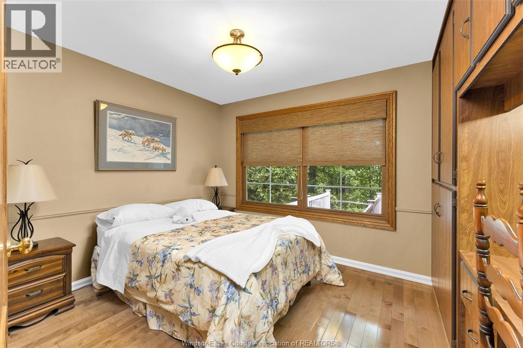 Photo 21 of 1506 Whitewood, Kingsville ON