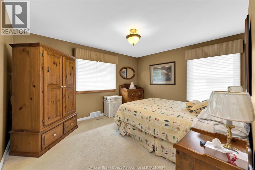 Photo 22 of 1506 Whitewood, Kingsville ON