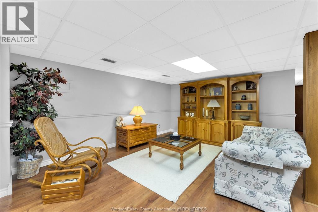 Photo 28 of 1506 Whitewood, Kingsville ON