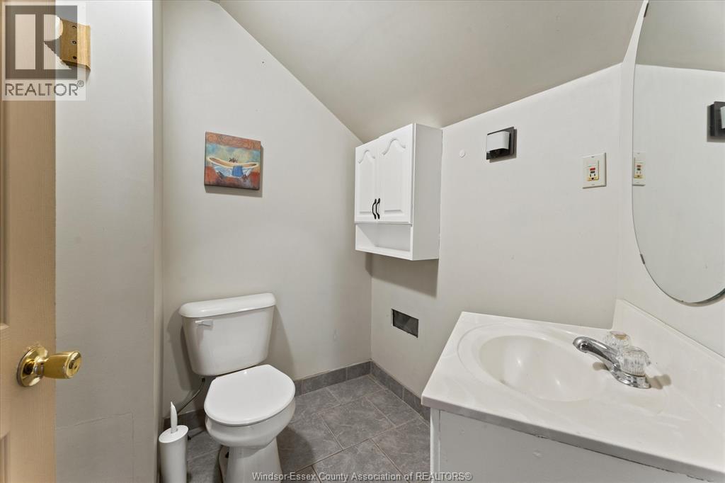 Photo 22 of 637 Rankin, Windsor ON