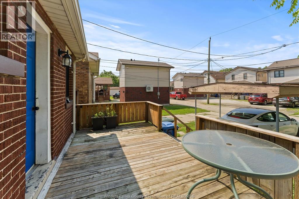 Photo 11 of 637 Rankin, Windsor ON
