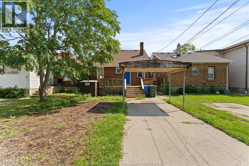 Photo 6 of 637 Rankin, Windsor ON