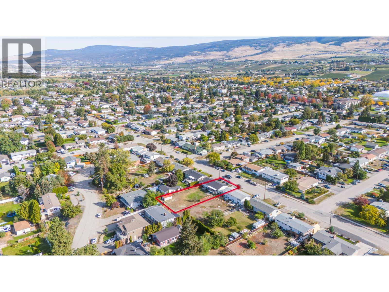 Photo 14 of 680 Tartan Road, Rutland BC