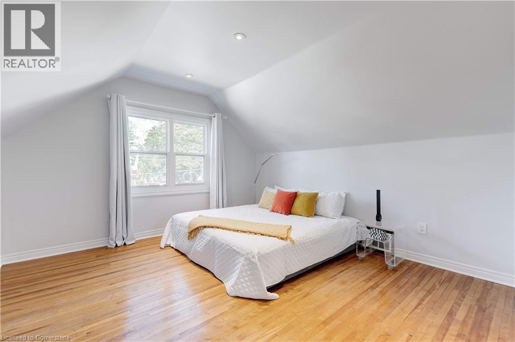 Photo 13 of 97 Knyvet Avenue, Hamilton ON