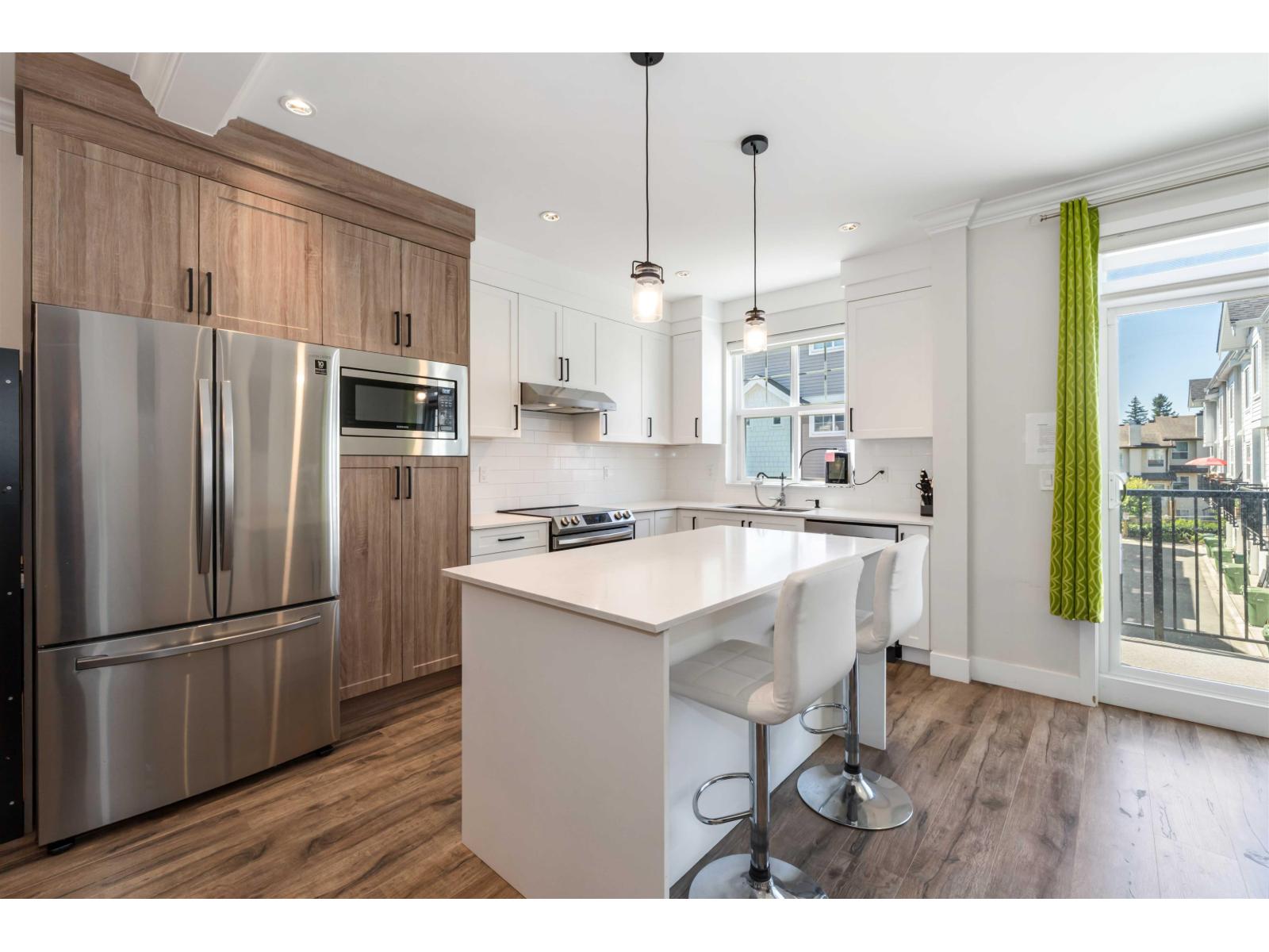 Photo 11 of 26 2033 Mckenzie Road, Abbotsford BC