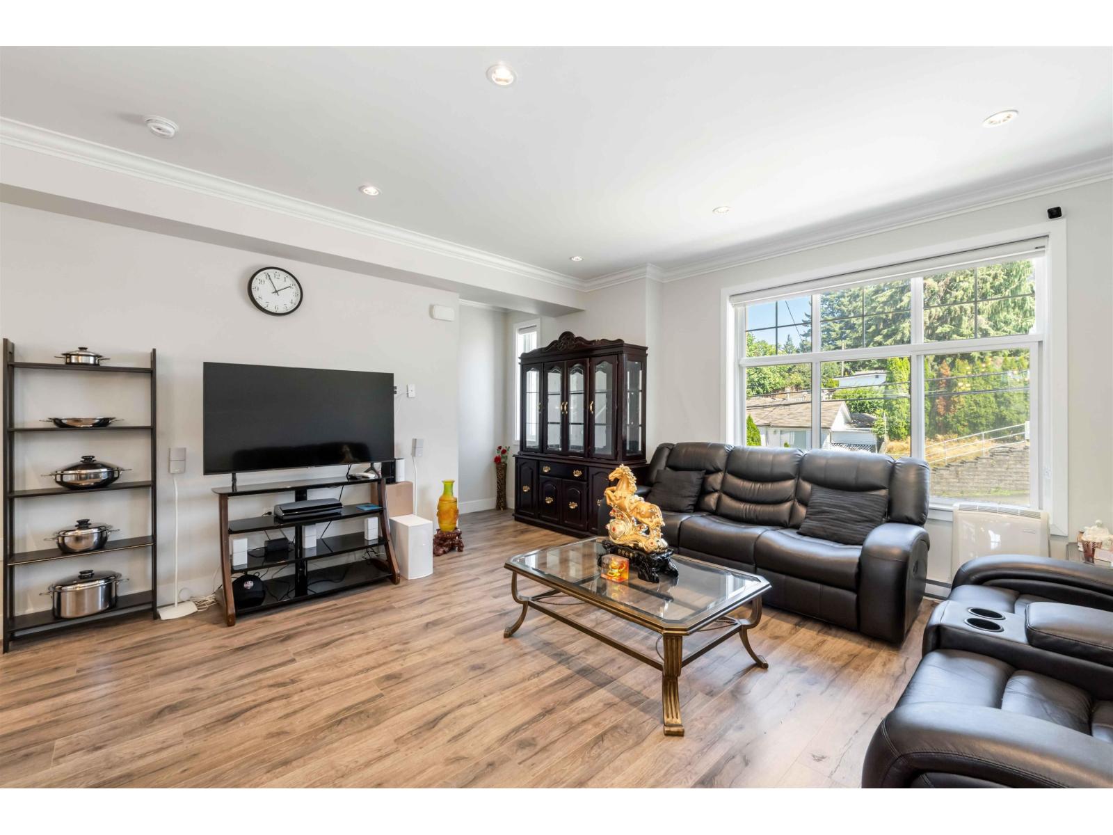 Photo 9 of 26 2033 Mckenzie Road, Abbotsford BC