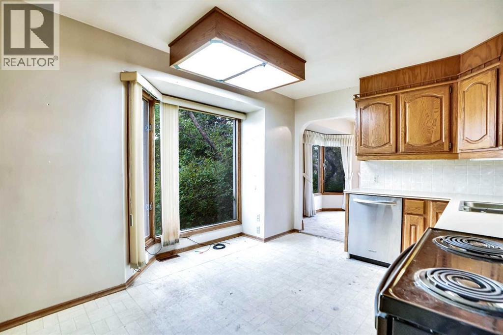 Single Family House Bungalow for Sale in  Kelwood Drive SW Glendale Calgary 