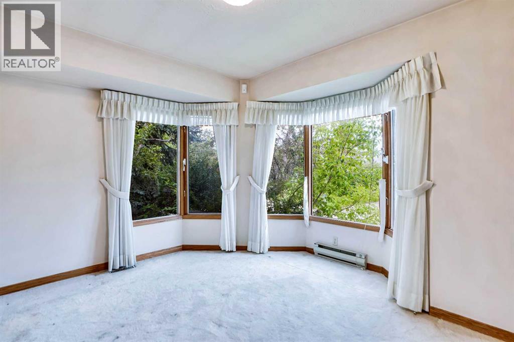Single Family House Bungalow for Sale in  Kelwood Drive SW Glendale Calgary 