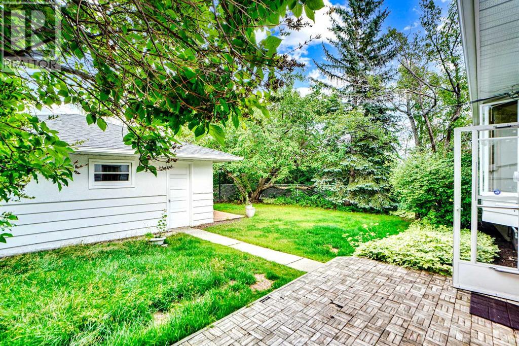 Single Family House Bungalow for Sale in  Kelwood Drive SW Glendale Calgary 