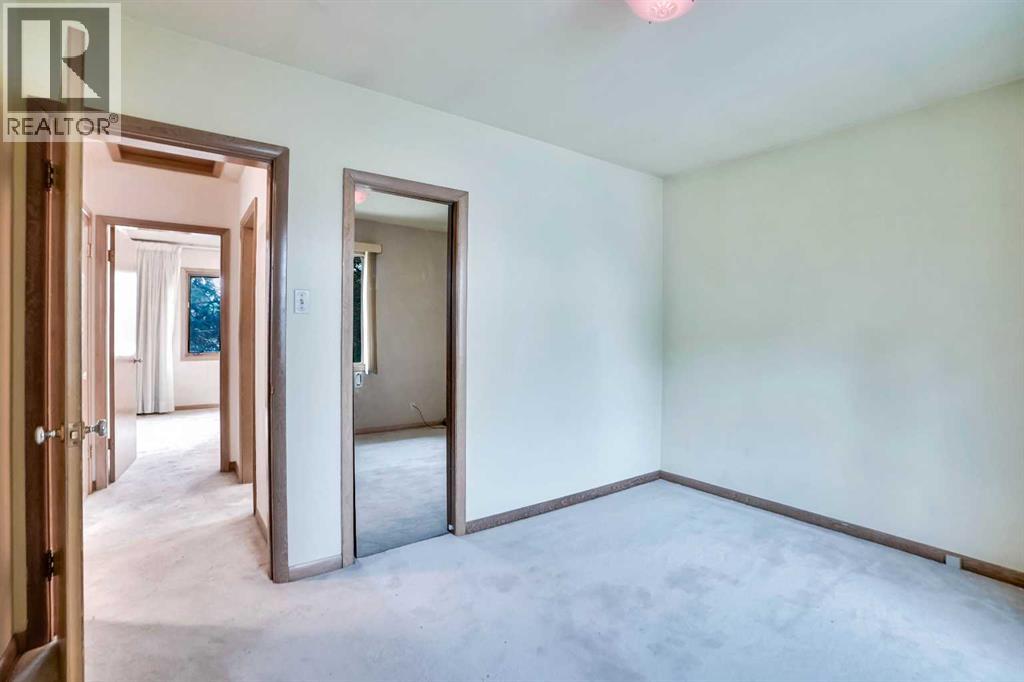 Single Family House Bungalow for Sale in  Kelwood Drive SW Glendale Calgary 