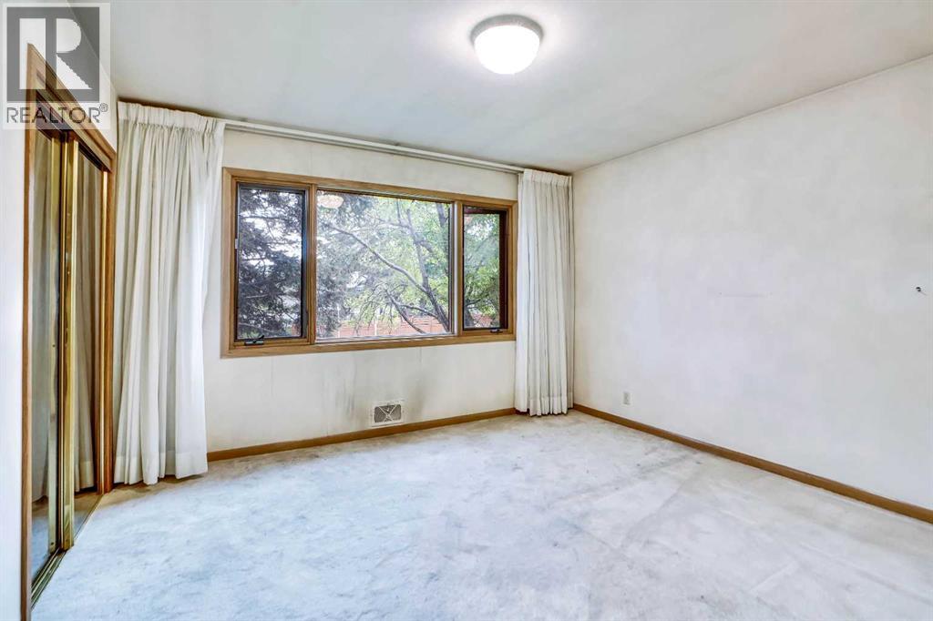 Single Family House Bungalow for Sale in  Kelwood Drive SW Glendale Calgary 