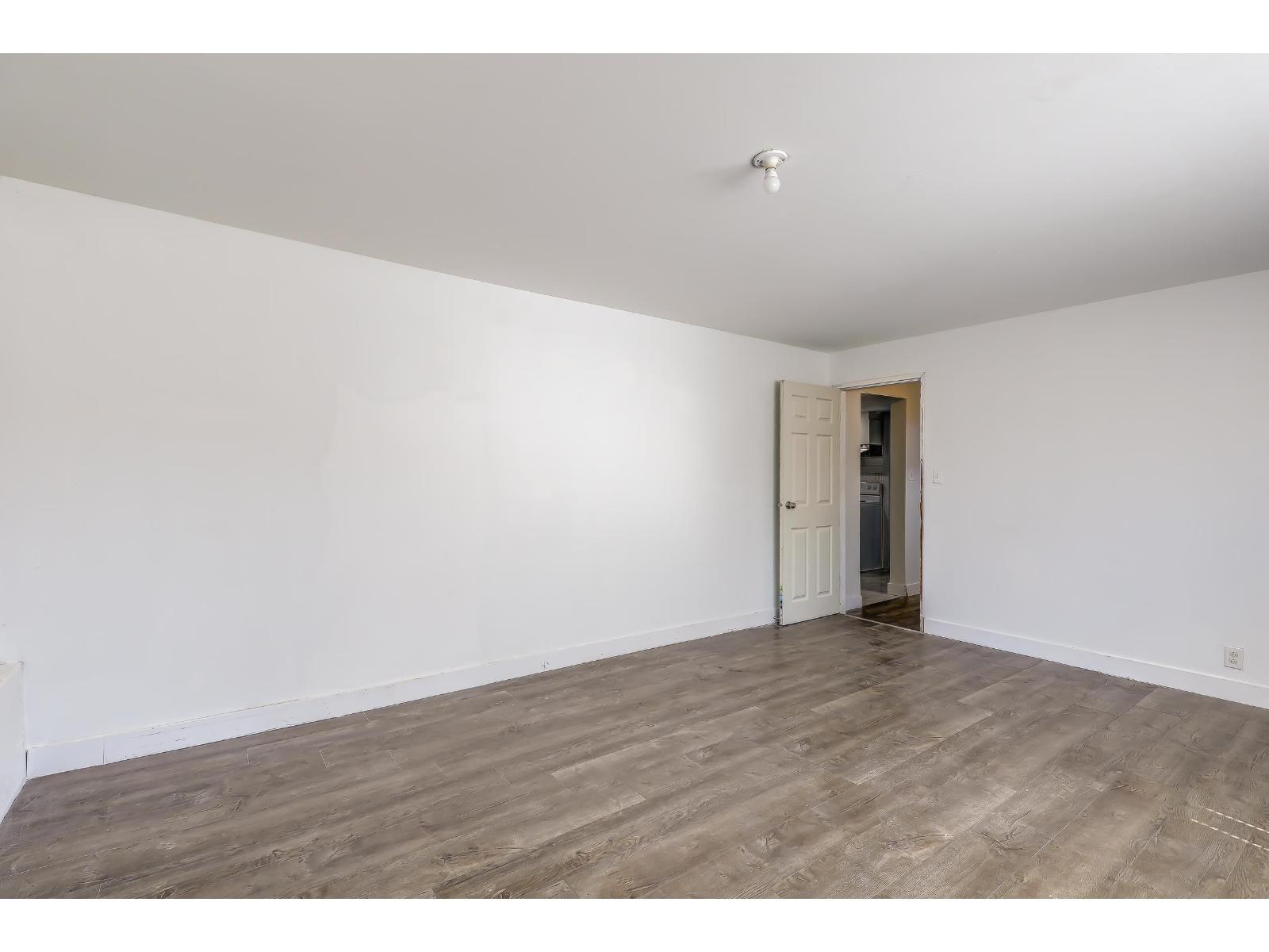 House in Mission - Image 13