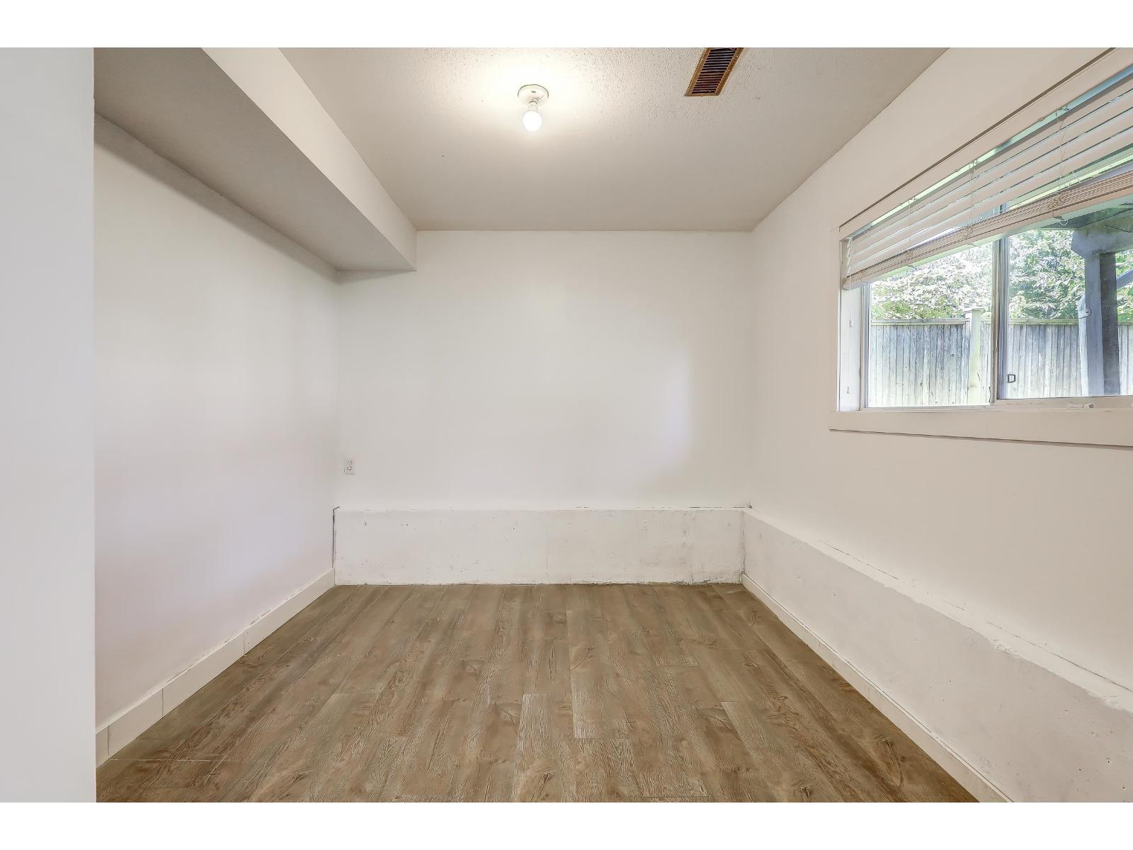 House in Mission - Image 14