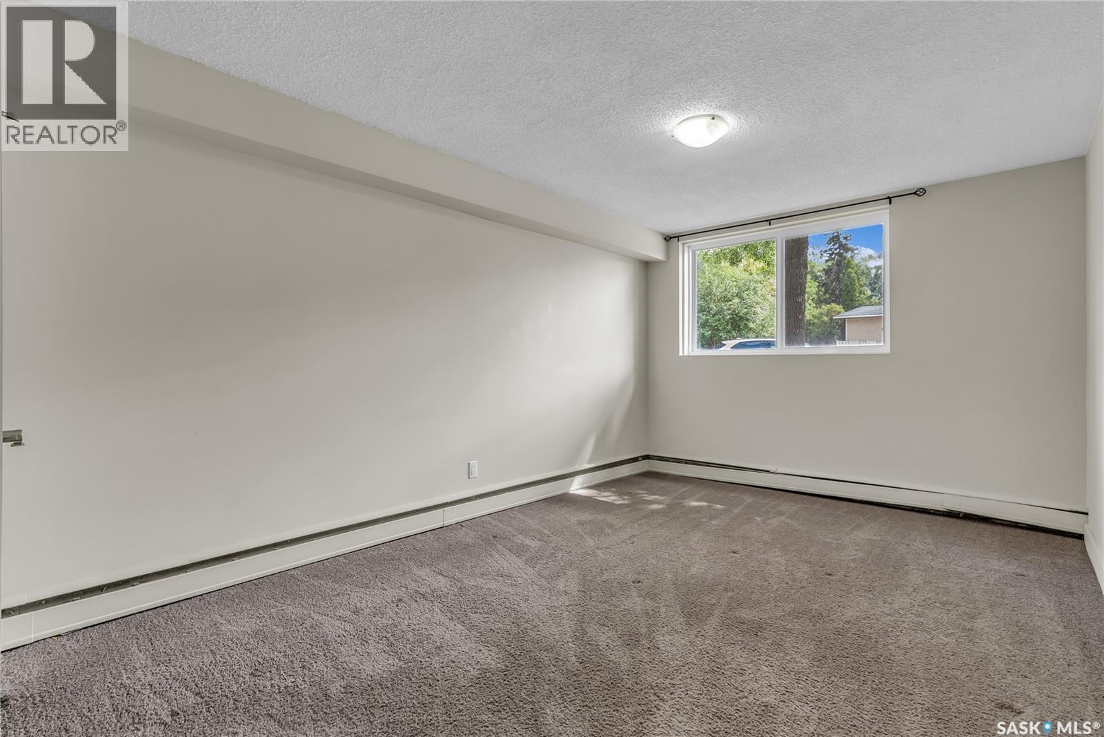 Photo 19 of 1 2707 7th Street E, Saskatoon SK